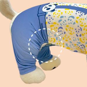 後ろ足の付け根はゴム素材仕様でフィット感アップ。