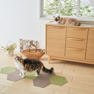 ＜ペピイ＞ ピタッと吸着遊べる猫用六角マット グリーン・７枚画像