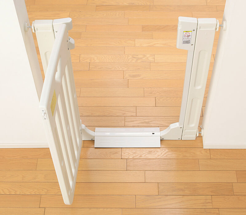 スマートゲイト 飛び出し防止ゲート ペットドア ゲート ペット用品の通販サイト ペピイ Peppy